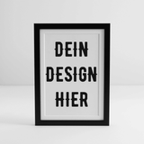 Gerahmtes Poster (27 × 37 cm) - Schwarz