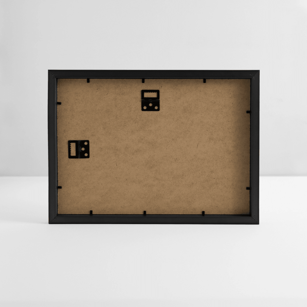 Gerahmtes Poster (37 × 27 cm) - Schwarz